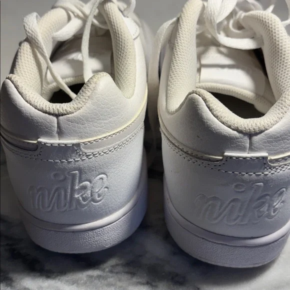 Women’s Nike White Sneakers - Picture 3 of 5